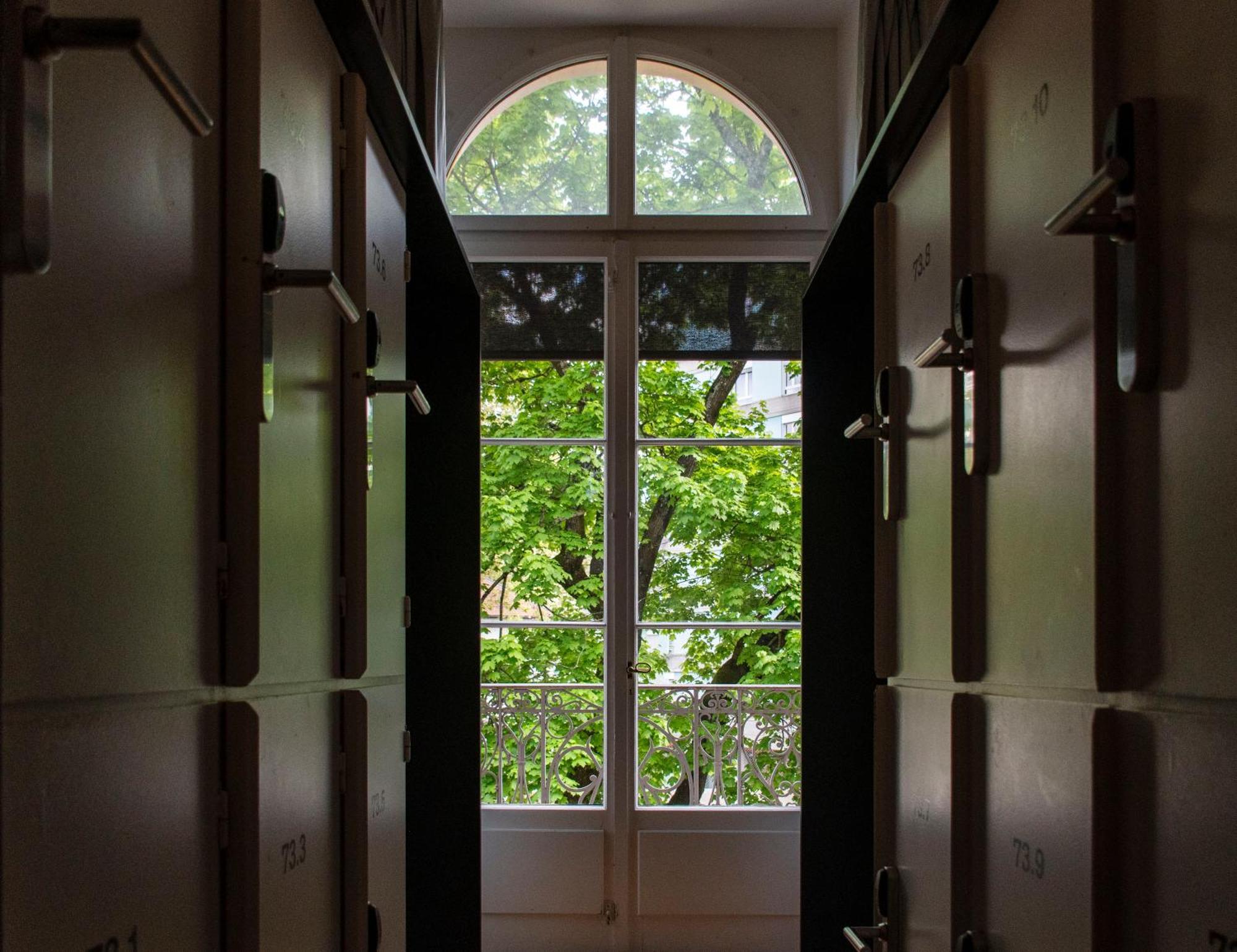 Geneva Hostel छात्रावास